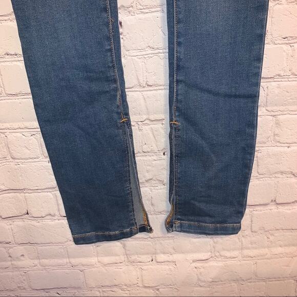 NWT BDG Twig Mid Rise Split Ankle Denim Jeans - Picture 2 of 7